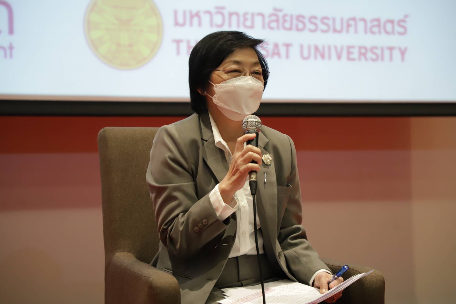 กรมบังคับคดีแถลงผลสำรวจความเชื่อมั่นของประชาชนตามแนวทางระบบราชการ 4.0 ของกรมบังคับคดี ปีงบประมาณ พ.ศ. ๒๕๖4 พบประชาชนให้ความเชื่อมั่นถึง ร้อยละ 91